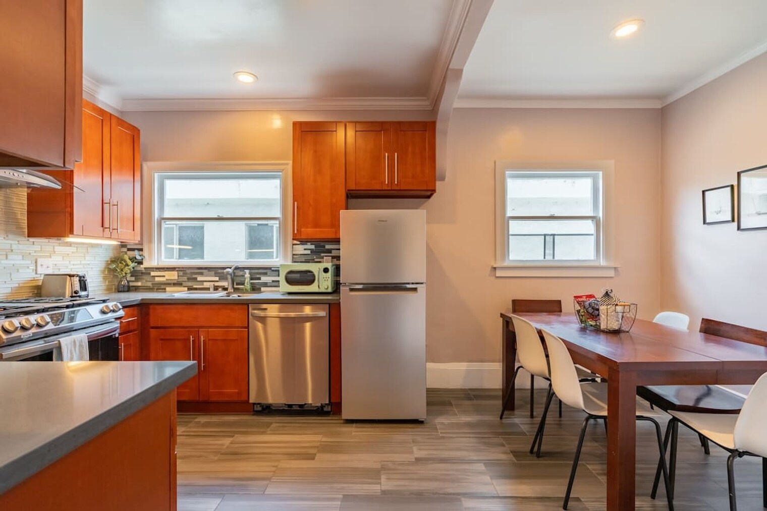 Building Photo - 254 29th St