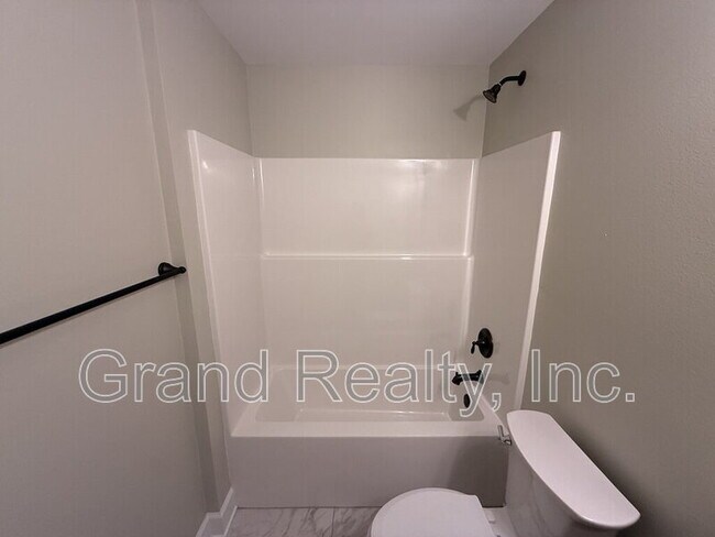 Building Photo - 4886 E Spencer Field Rd