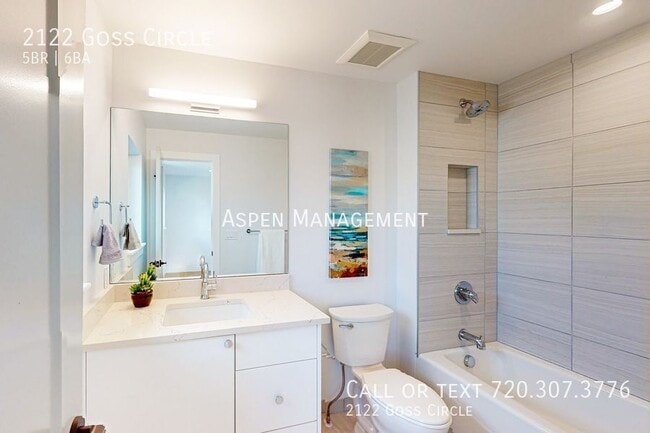 Building Photo - 2122 Goss Cir W