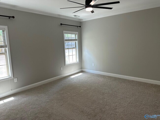 Building Photo - 110 Chelsea Park Row