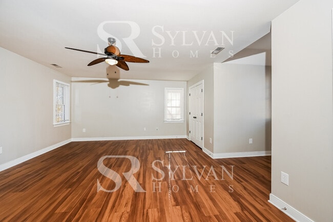 Building Photo - 14700 Blue Creek Pl