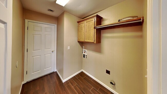 Building Photo - Nice 4 Bed 2 Bath home in Norman