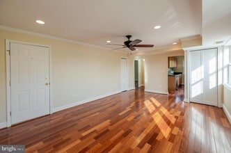 Building Photo - 3868 9th St SE