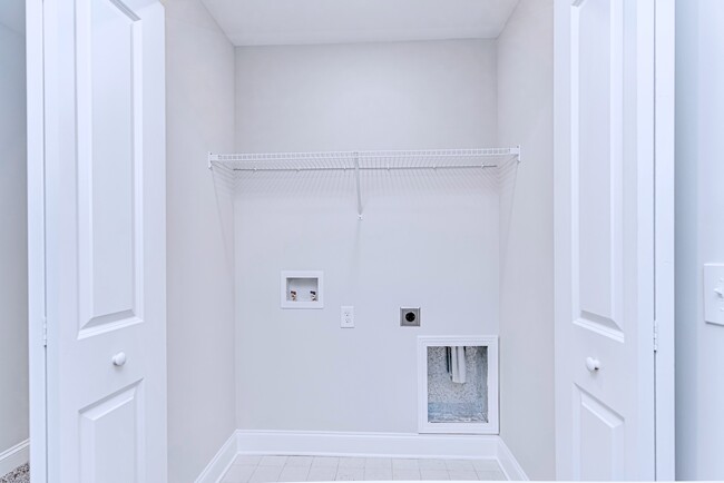 Building Photo - 819 Marple Pl