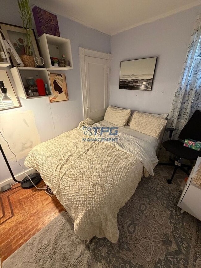 Building Photo - 19 Sisson Ct