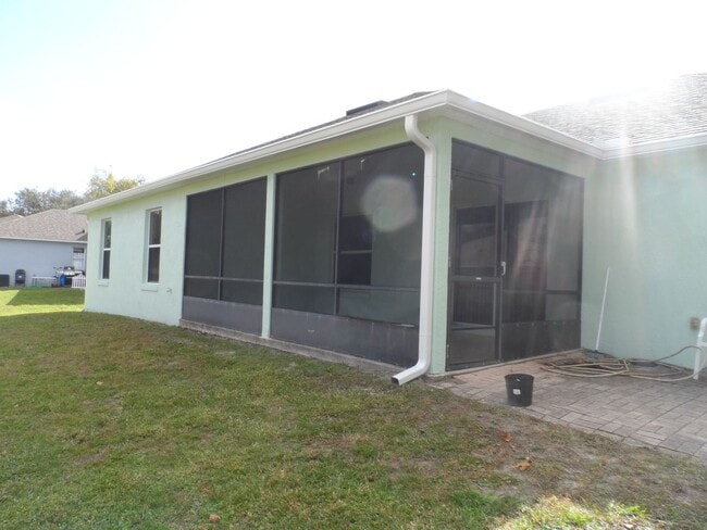 Building Photo - 4 BEDROOM - GATED TWIN LAKES SUBDIVISION -...