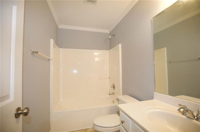 Building Photo - 7897 The Lakes Point