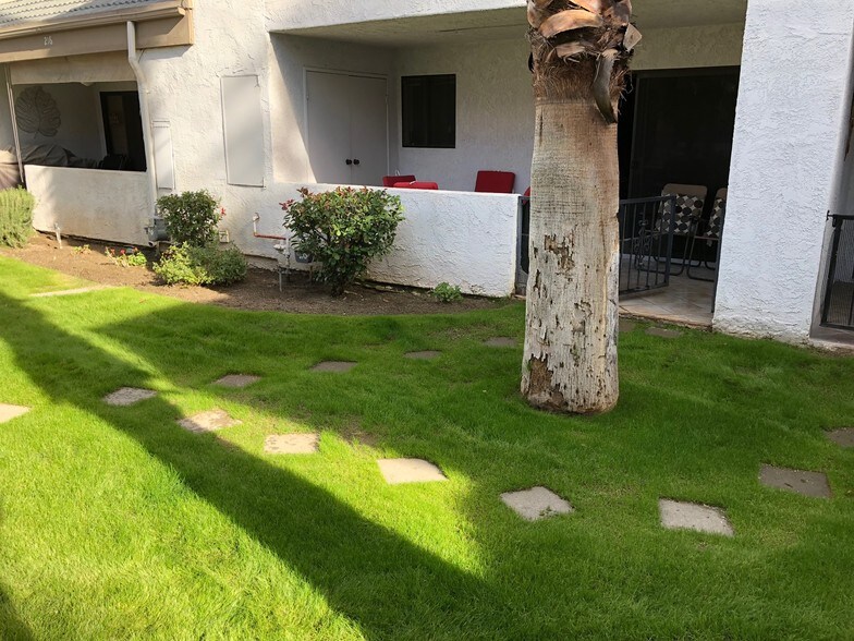 Building Photo - 5301 E Waverly Dr