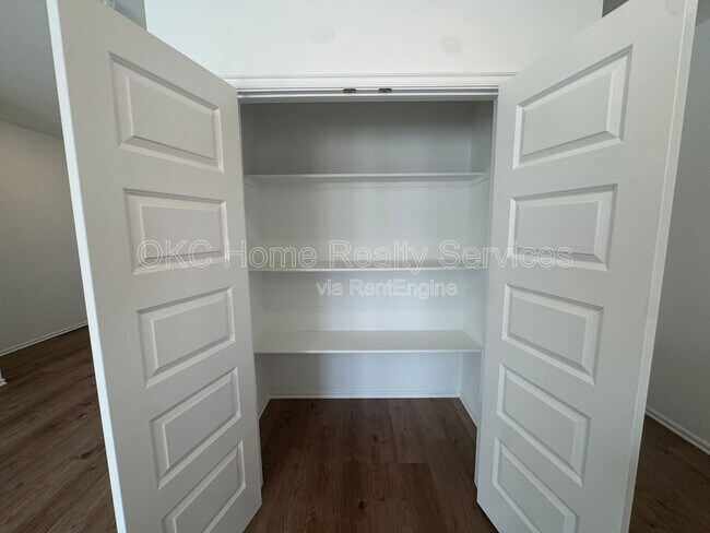 Building Photo - 12048 SW 36th St