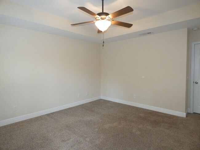 Building Photo - 5061 Carley Ct