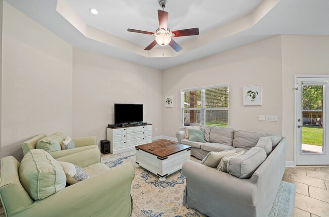 Building Photo - 2234 Avenida De Sol