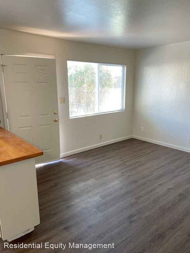 Building Photo - 1 br, 1 bath House - 910 1/2 Mormon Street #A
