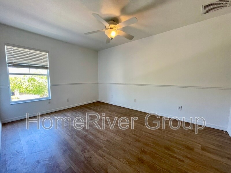 Building Photo - 1466 Hillview Ln