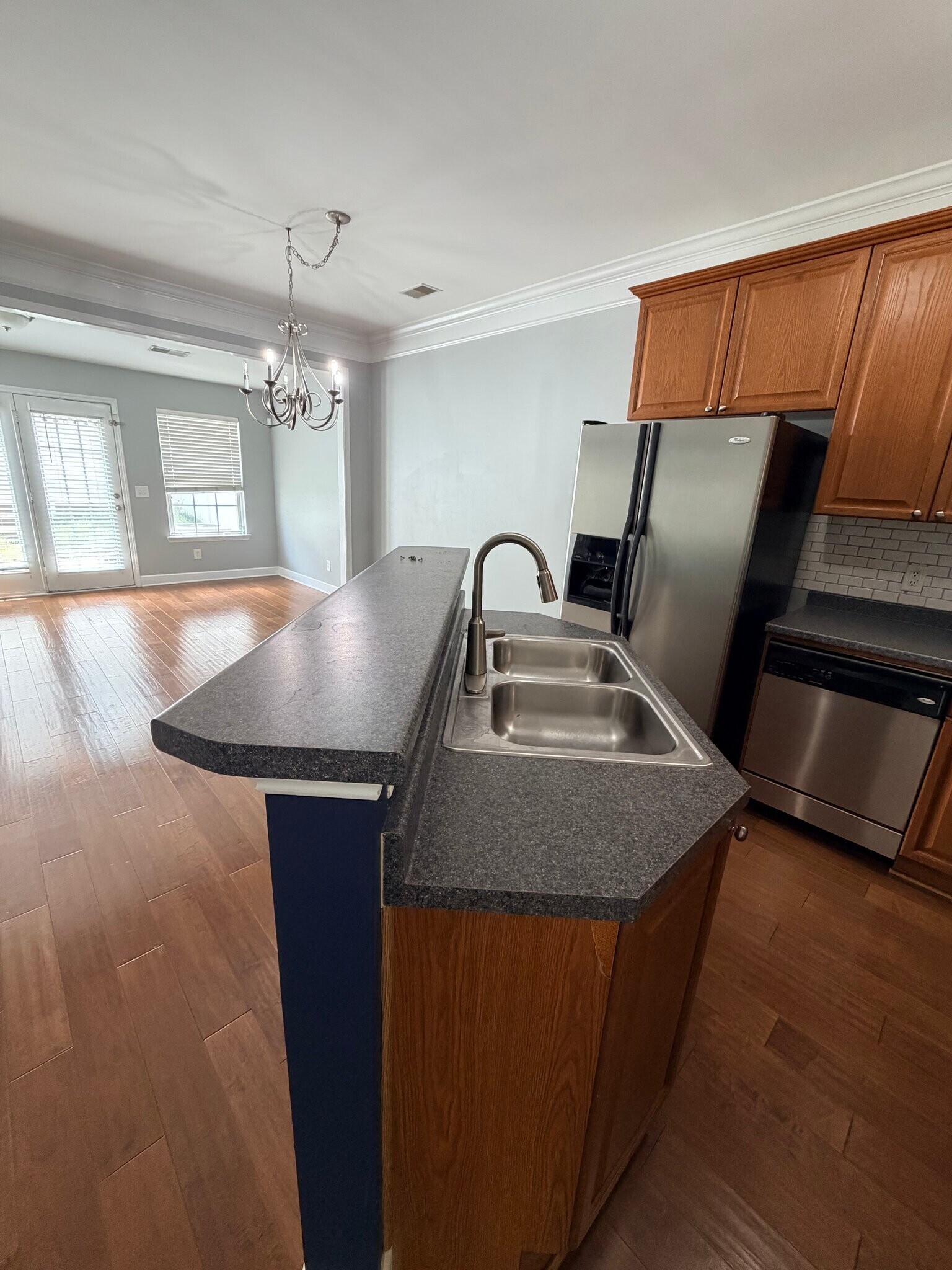 Building Photo - 7031 Sunnywood Dr