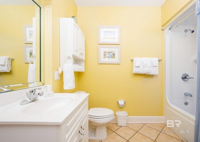 Building Photo - 27580 Canal Rd