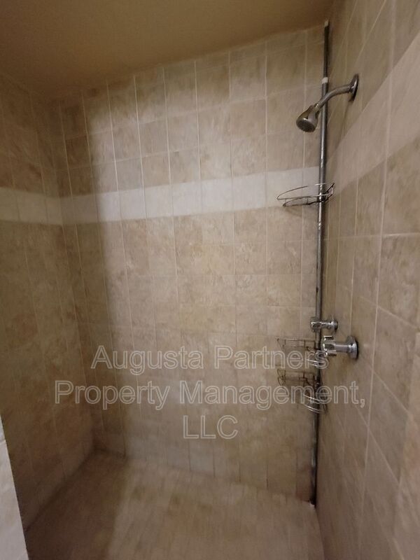 Building Photo - 4460 Whisperwood Dr