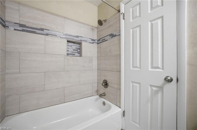 Building Photo - 108 Marcy St