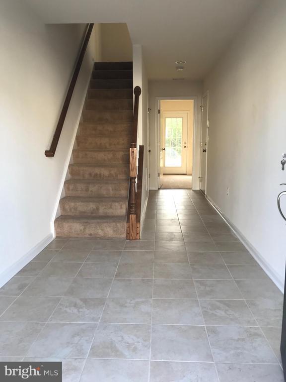 Building Photo - 23194 Westwood Ct