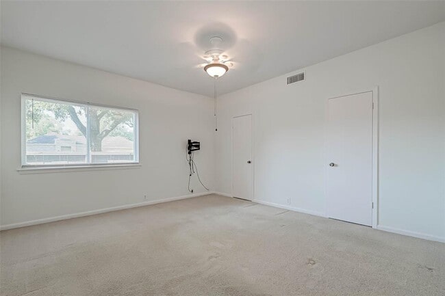 Building Photo - 1502 Prairie Grove Dr