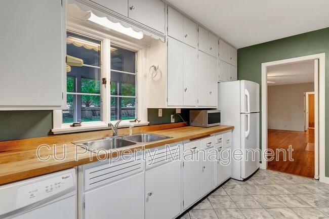 Building Photo - 202 W Indiana Ave