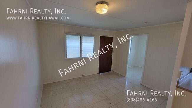 Building Photo - 1009 Maluna St