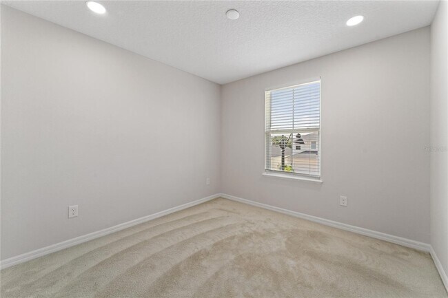 Building Photo - 3832 Corona Ct