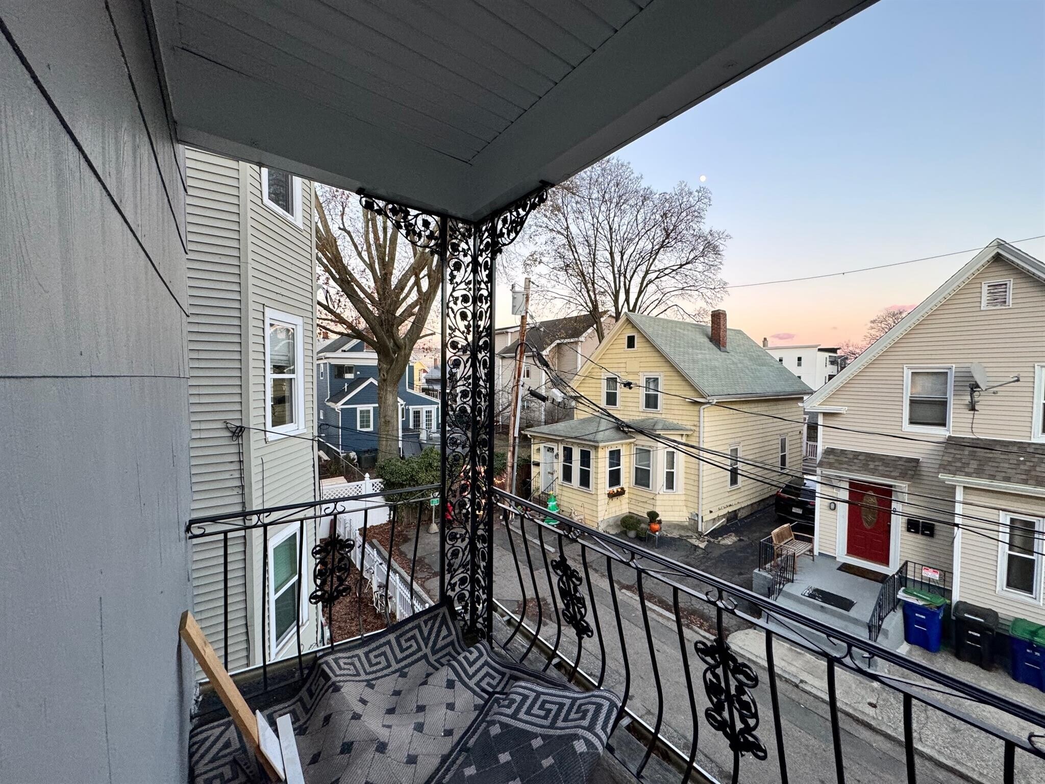 Building Photo - 10 Pearl Street Pl