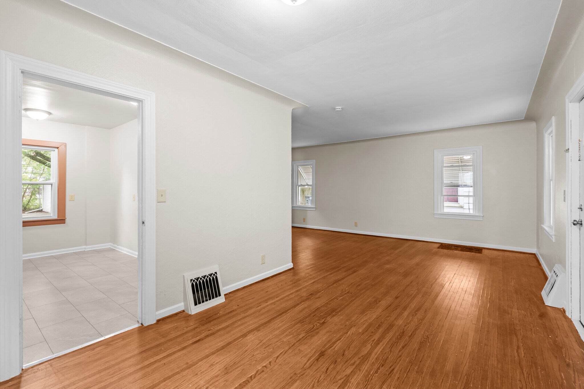 Building Photo - 757 Durango Dr