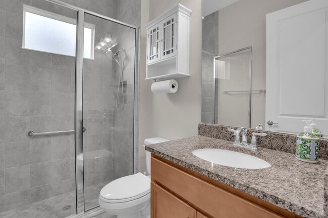 Building Photo - 15866 Orchard Dr