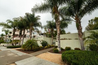 Building Photo - Laurelwood Apartments