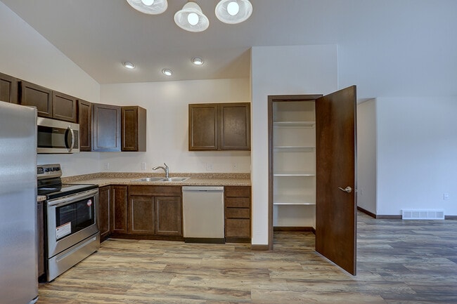 Building Photo - 4920 Annabelle Ct