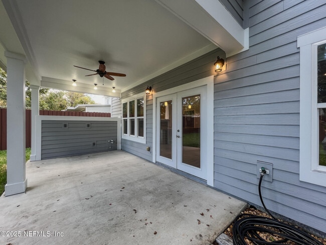 Building Photo - 4325 Appleton Ave