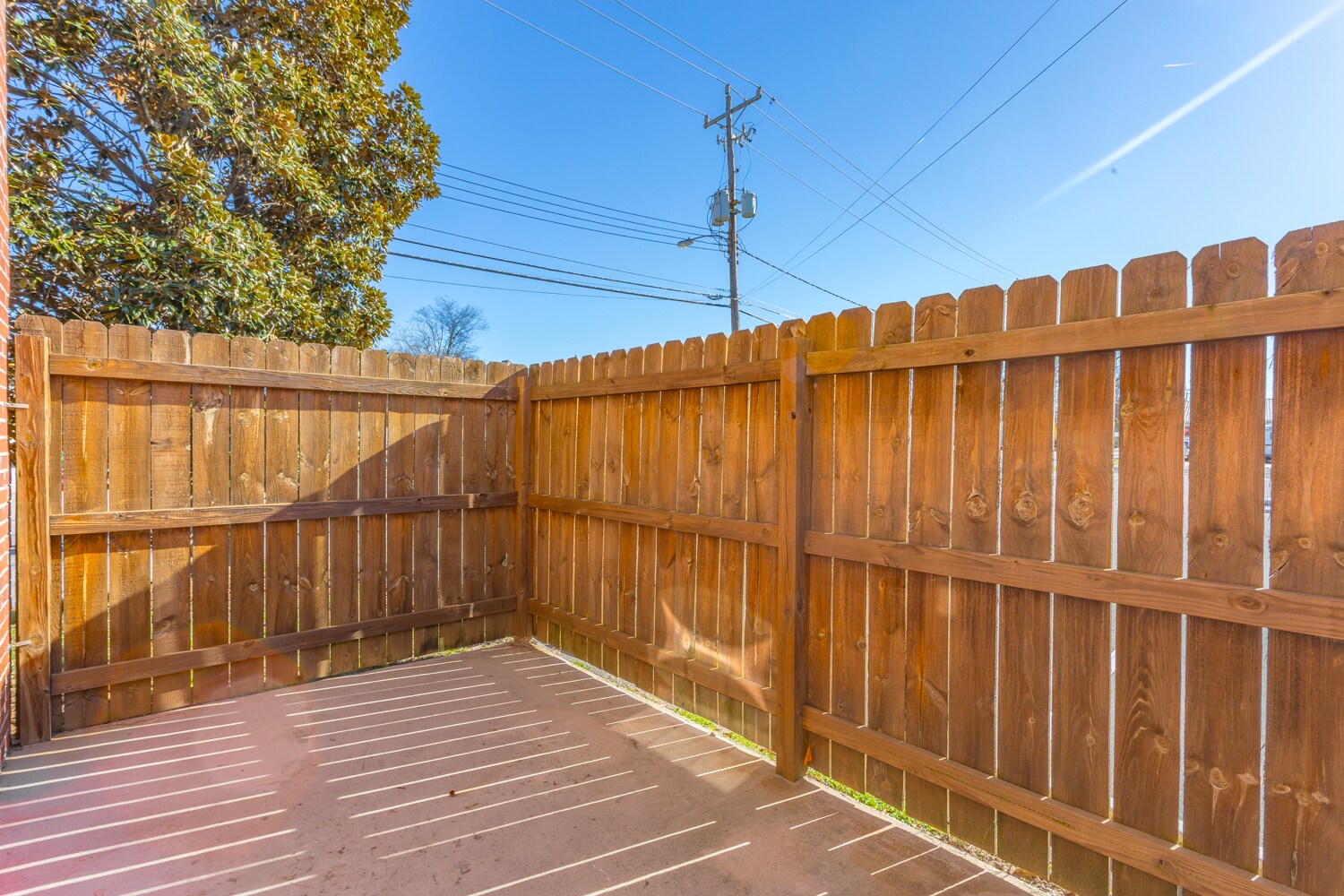 Building Photo - 270 Trunk St NE