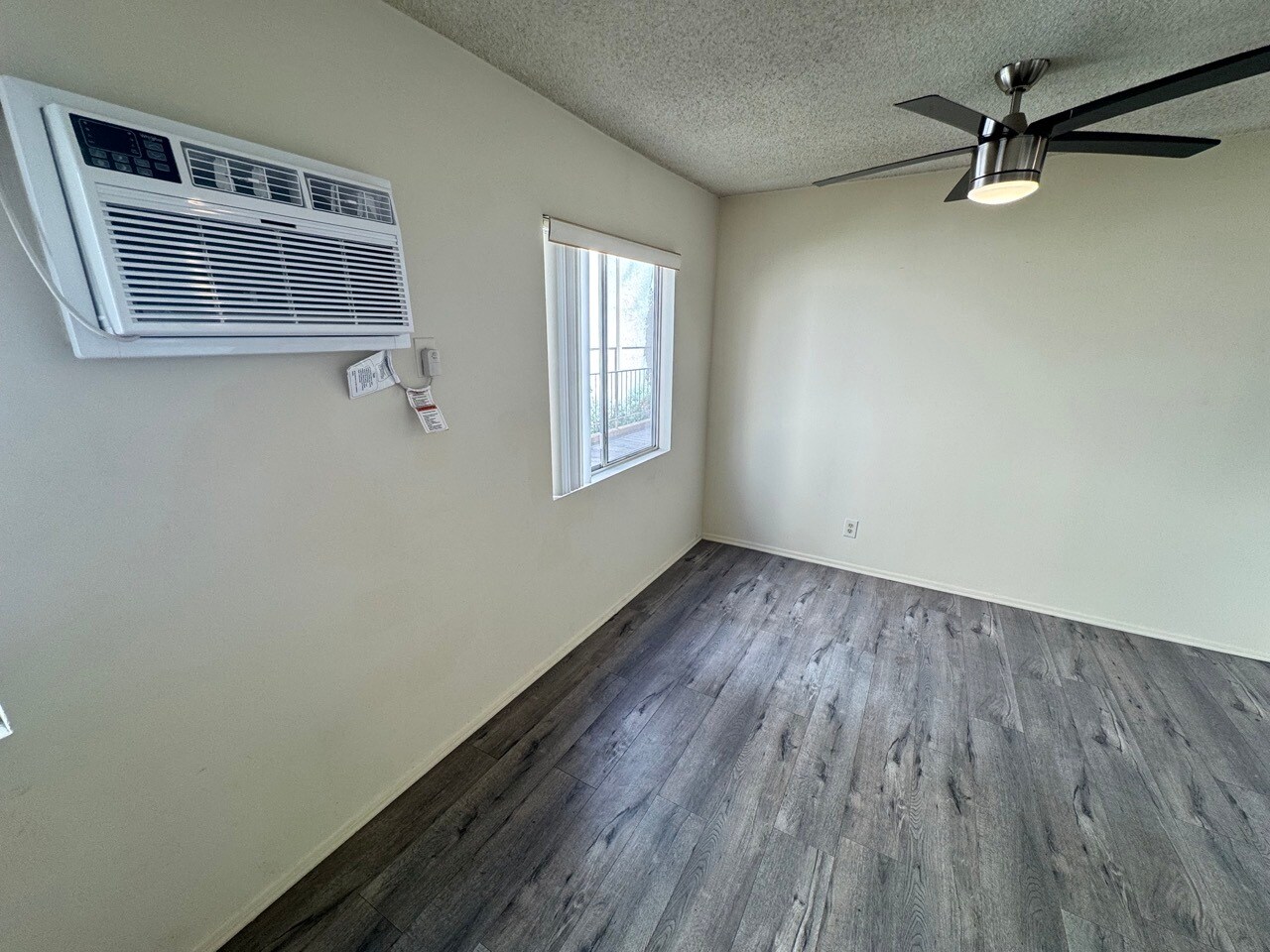 Building Photo - 1825 Glendon Ave