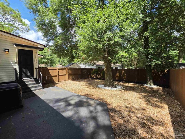 Building Photo - 9440 Guidy Ln