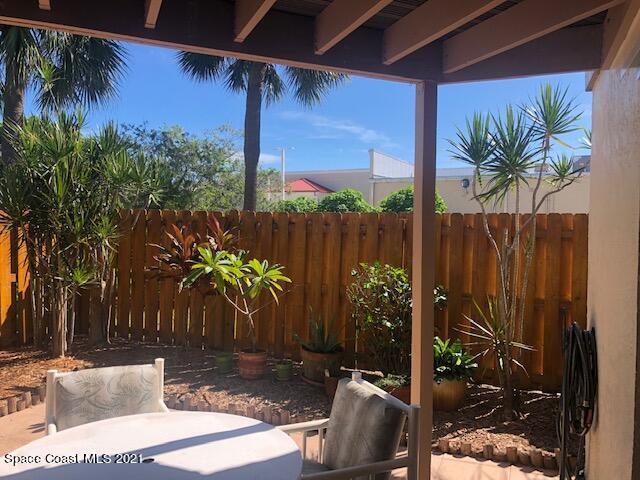 Building Photo - 200 S Banana River Blvd