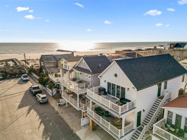 Building Photo - 17 Virginia Ave