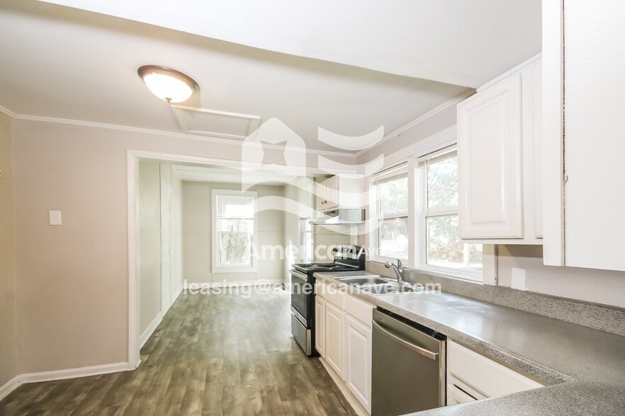 Building Photo - 1133 Standard St