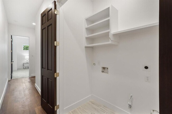 Building Photo - 2022 Thonig Rd