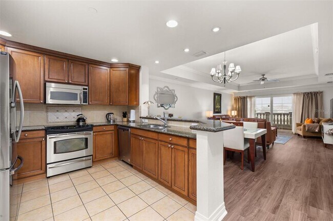 Building Photo - 1100 Sunset View Cir