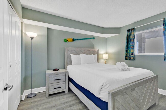 Building Photo - 2701 S Ocean Blvd