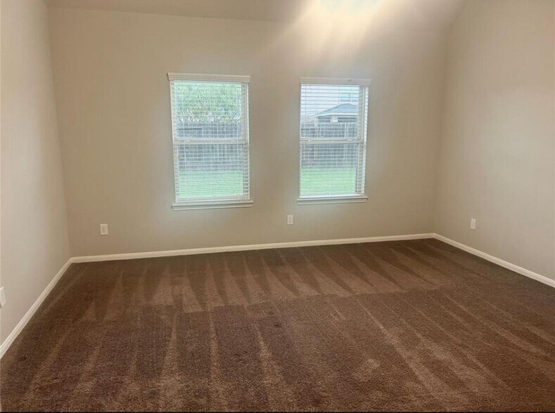 Building Photo - 5107 Misty Ln