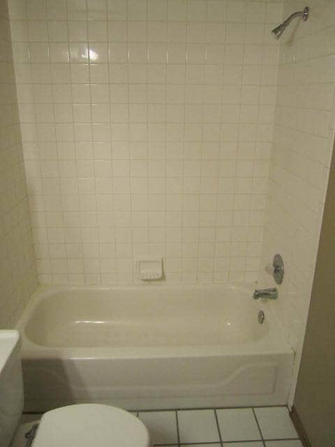 Building Photo - 2616 Nantucket Ave