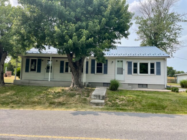 Building Photo - 285 Creekview Rd