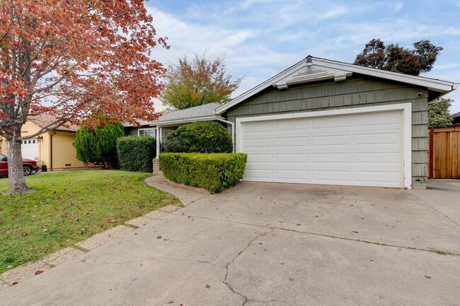 Primary Photo - 5113 Sitton Way