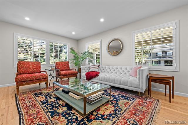 Building Photo - 7030 S Magnolia Cir
