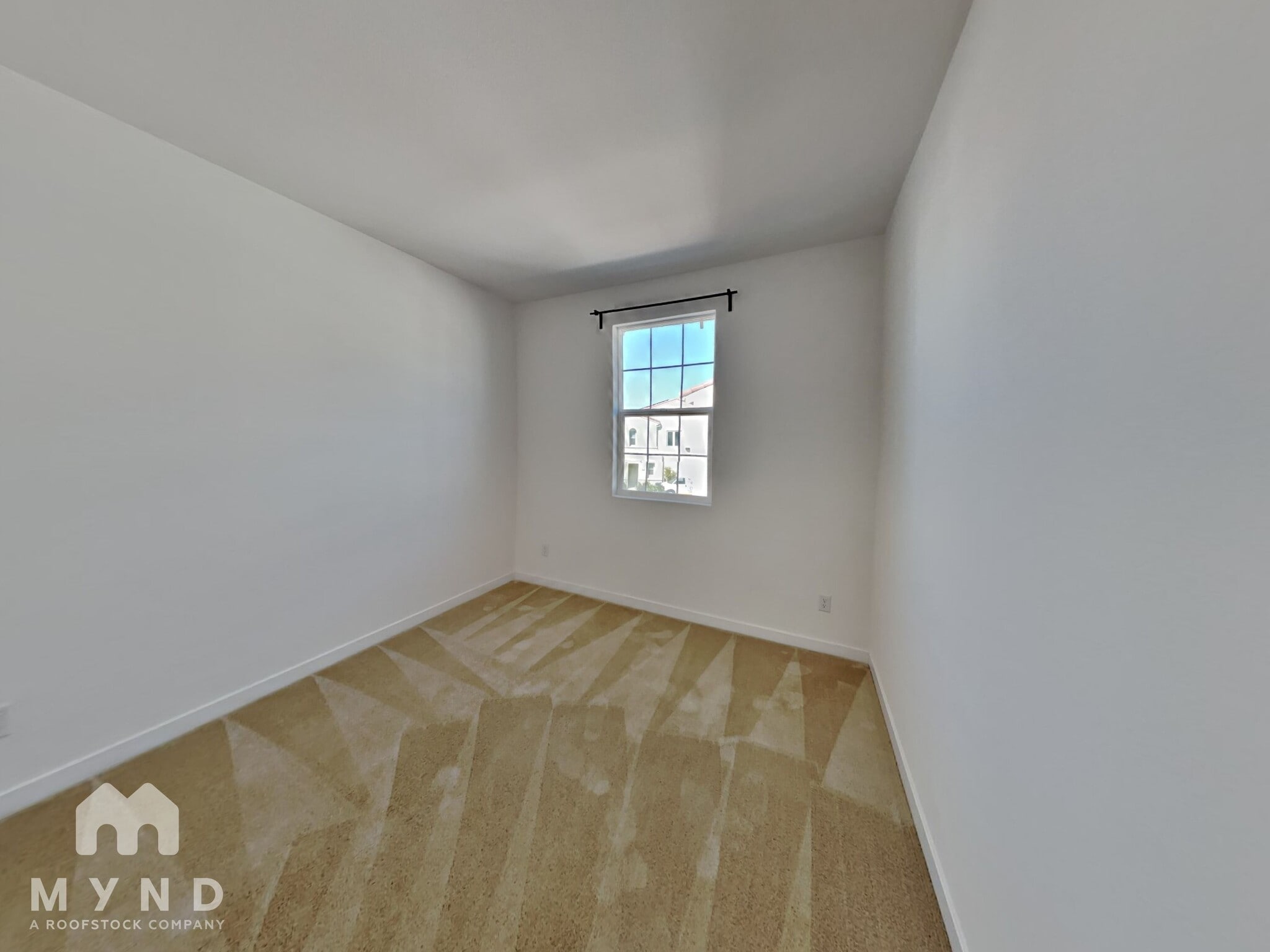 Building Photo - 5301 E Commerce Way