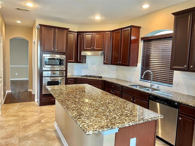 Building Photo - 26730 Wolfs Hill Ln