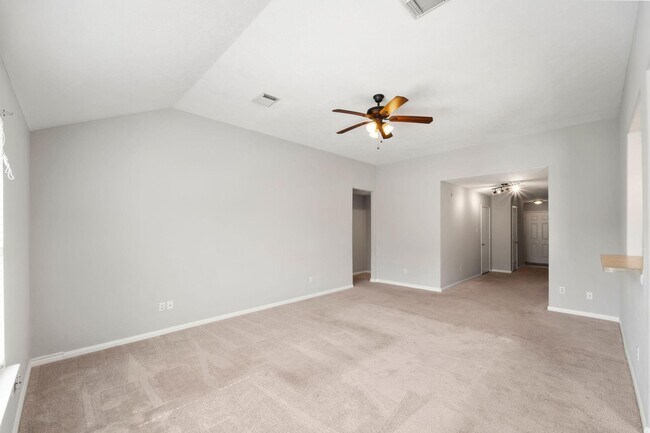 Building Photo - 2530 Fox River Ln