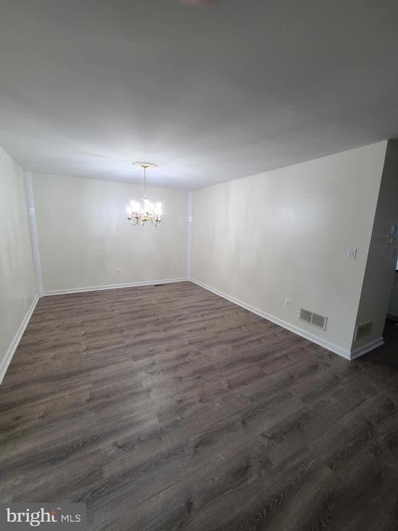 Building Photo - 121 Shoal Creek Dr